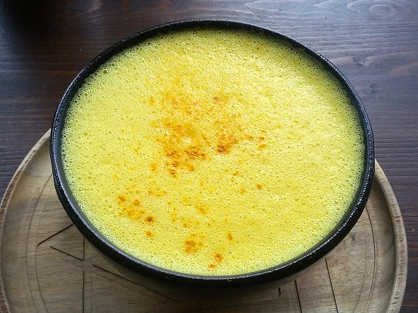 Goldene Milch